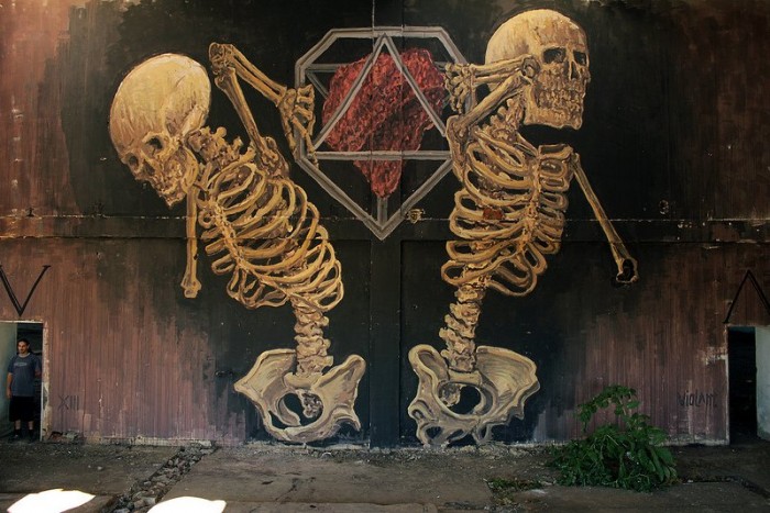 Різнопланові вуличні малюнки Violant