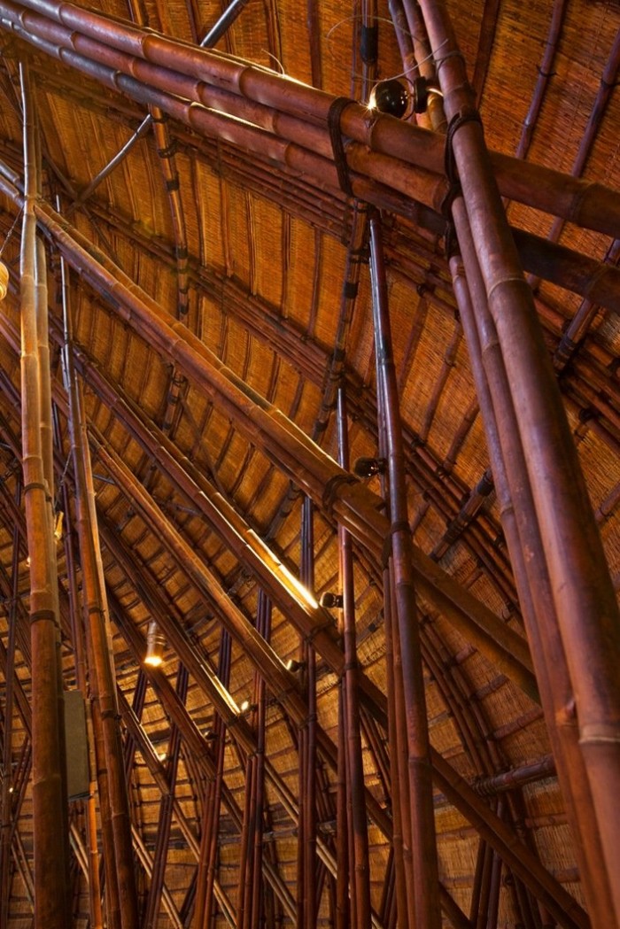 бамбуковий бар без єдиного цвяха