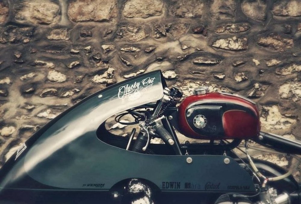 Sprint Beemer & ndash; cafe-рейсер з оригінальним дизайном