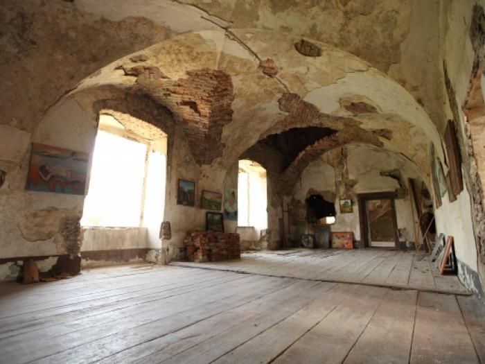 Замок Сент-Миклош в Чинадиево Замок Сент-Миклош в Чинадиево