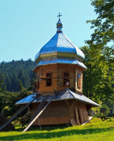 Успенська церква, Яблуниця