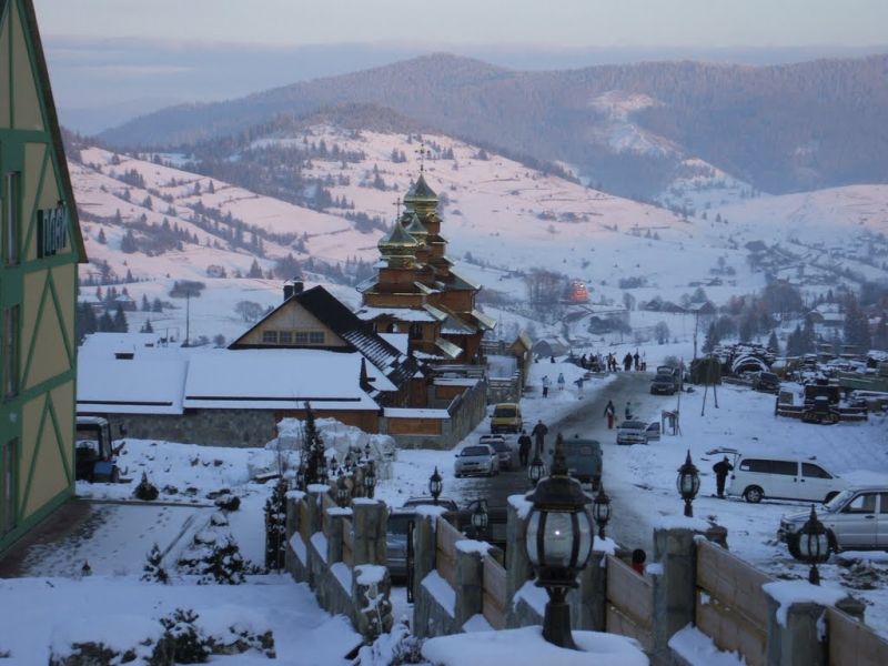 Церква Святого Михайла, Плав'є