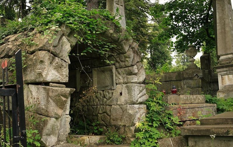 राष्ट्रीय ऐतिहासिक-सांस्कृतिक संग्रहालय-संरक्षण क्षेत्र ‘लычакोवस्कое कब्रिस्तान’