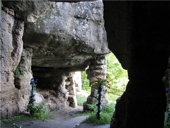 Скальный монастырь, Монастырок