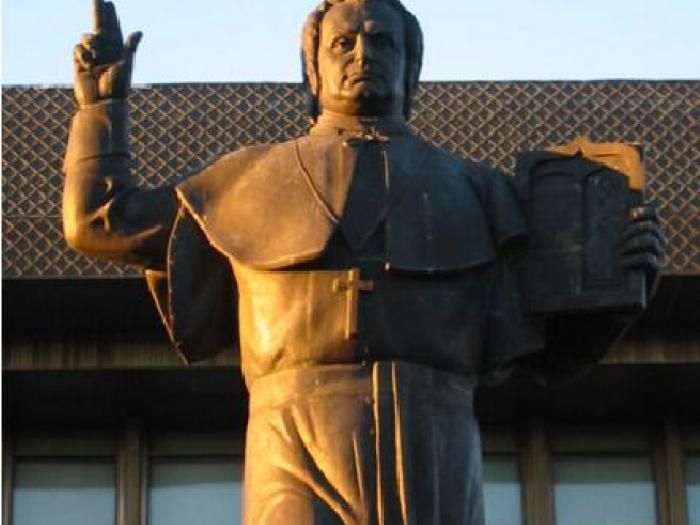 Monument to Dukhnovich