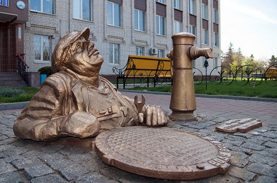 Пам'ятник водопровідникові