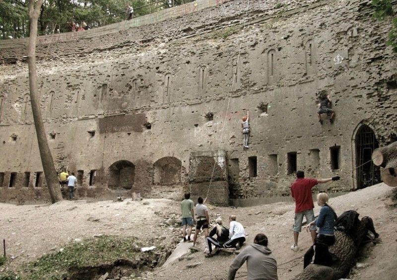 Стіна для скелелазіння, Київ Стена для скалолазания, Киев