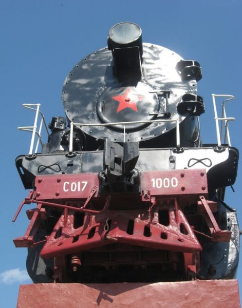 Пам'ятник паровозу, Луганськ Пам'ятник паровозу, Л Ганський