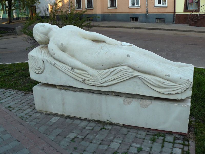 Аллея Гоголевских героев Аллея Гоголевских героев