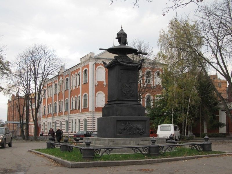 Monument at the place of rest of Peter I Памятник на месте отдыха Петра I