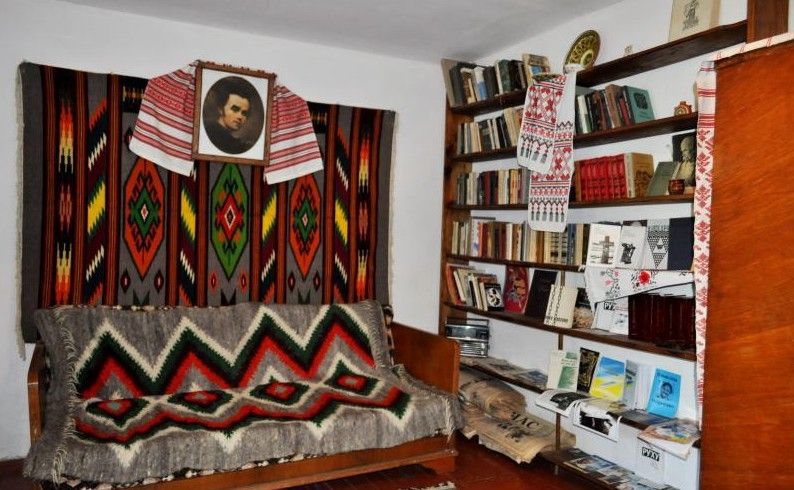 Усадьба-музей Вячеслава Черновола