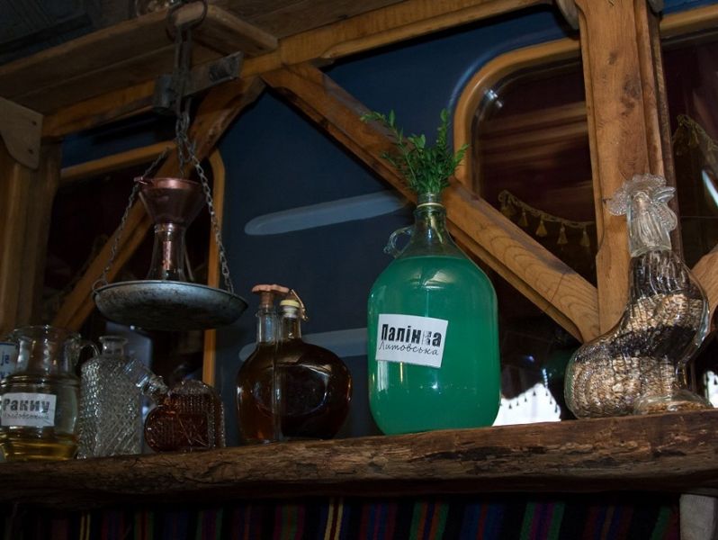 Moonshine car Вагон-самогон