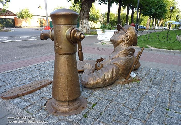 пам'ятник водопровідникові Памятник водопроводчику