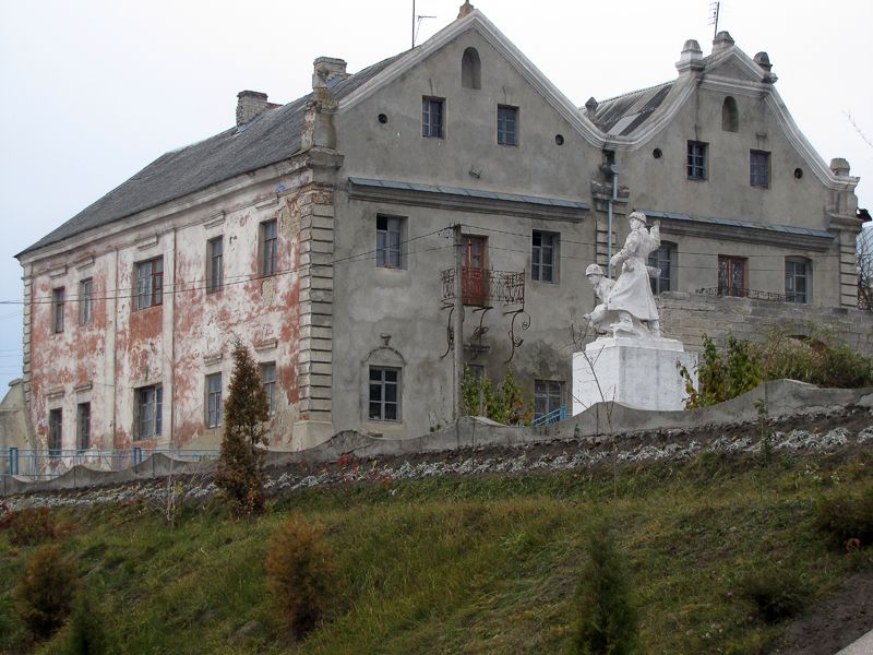 Дома-близнецы, Кременец