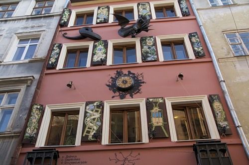 Дом легенд, Львов