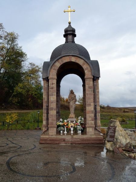 Ступковскій джерело