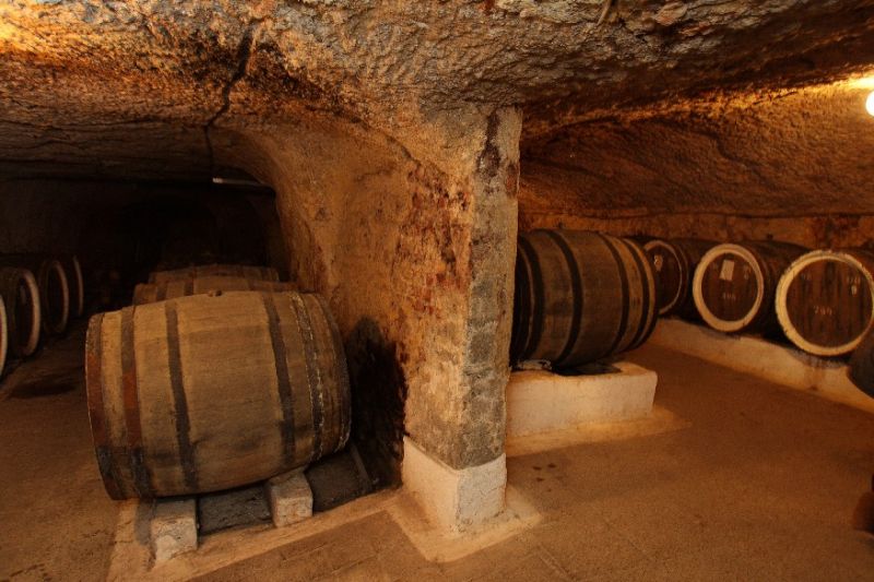 Середнянские винные подвалы