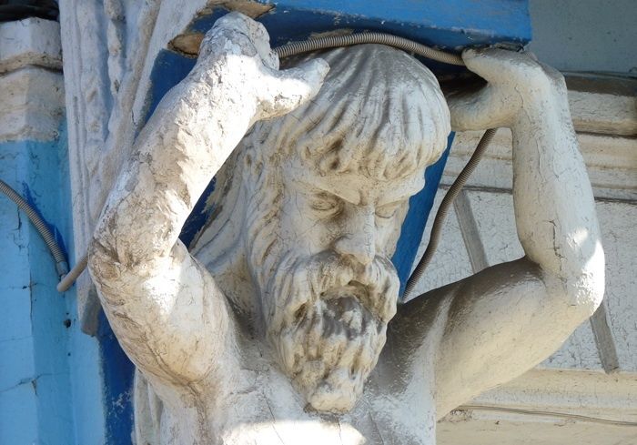 米纳什的房子，梅利托波尔