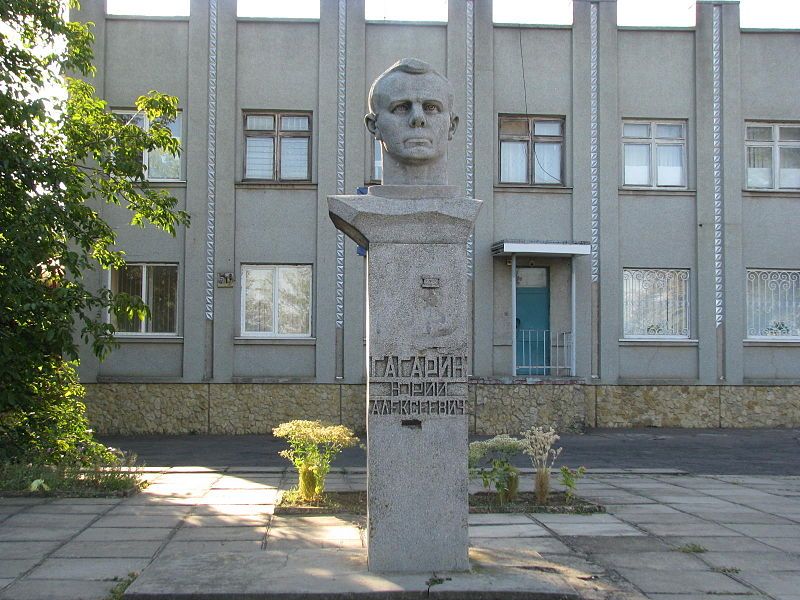 Monument to Gagarin, Chernobaevka