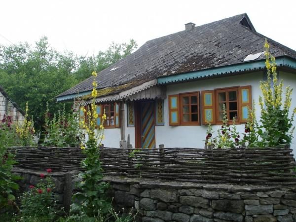 Музей етнографії (Буша)