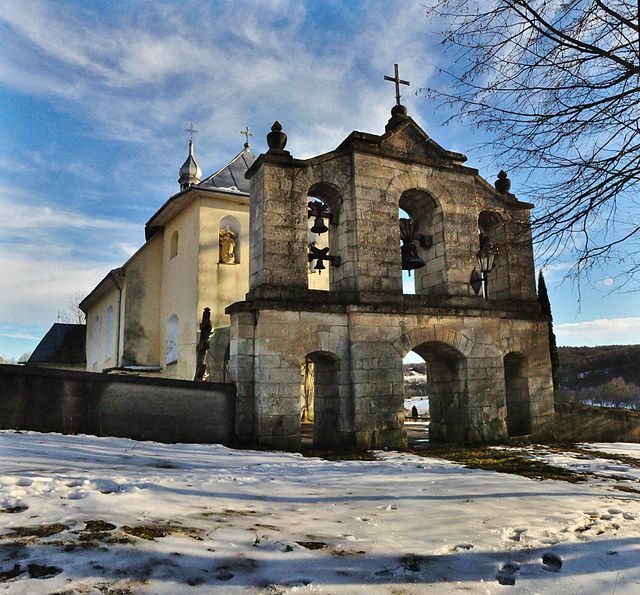 Церковь Иоанна Златоуста, Поляна