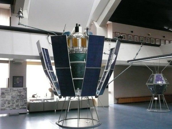 Днепропетровский аэрокосмический музей НЦАОМ Днепропетровский аэрокосмический музей НЦАОМ