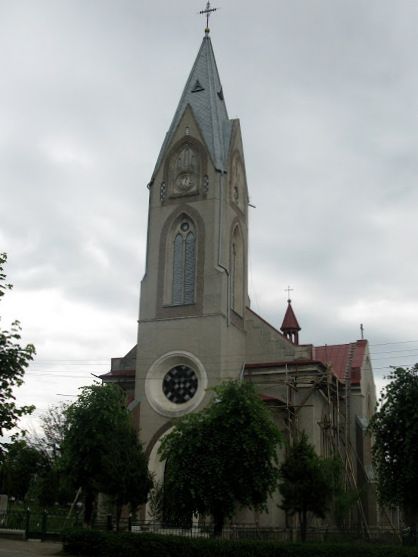 Church of St. Anne, Storozhinets