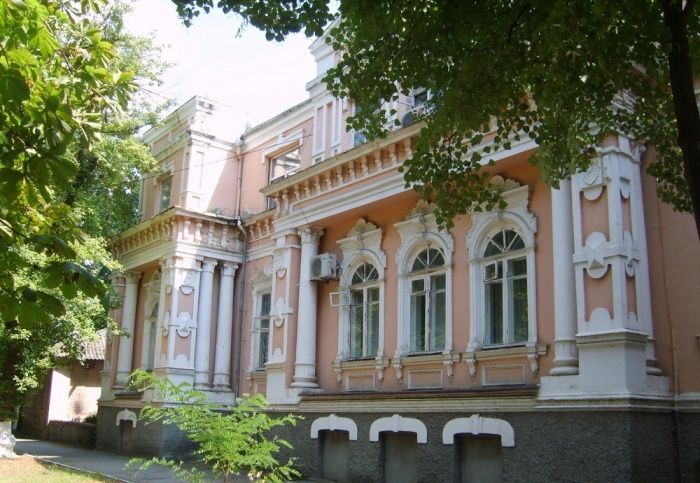 The House of JAtzen, Nuts The House of JAtzen, Nuts