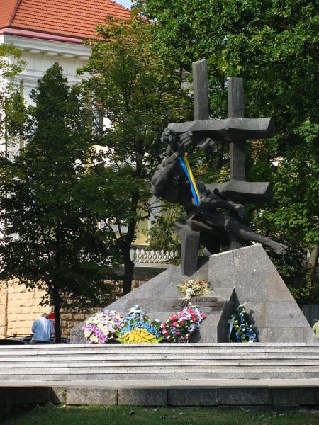 Monument to Victims of Communist Crimes
