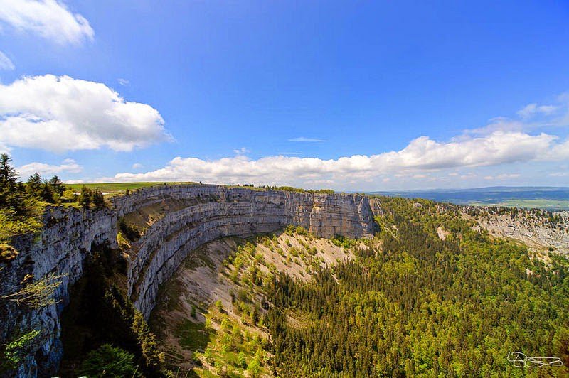 Natural mountain arena Crewe de Van