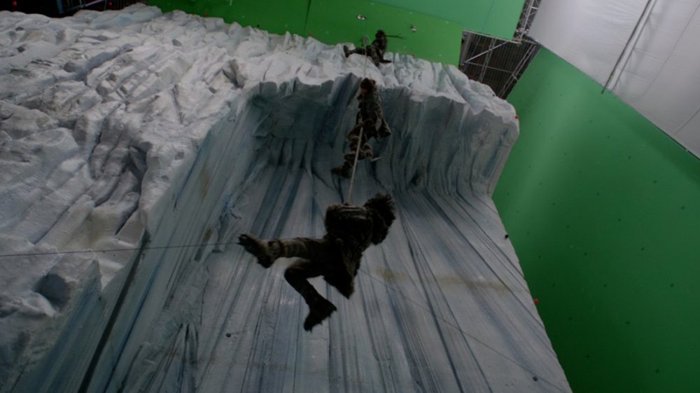 Як виглядають знамениті фільми і серіали без спецефектів (62 фото)