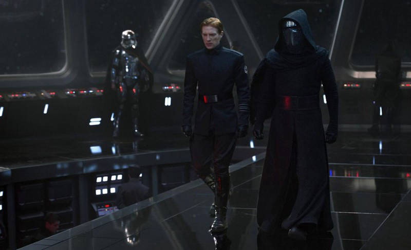 3. Зоряні війни: Пробудження сили (2015) - $ 1 762 743 529. 3. Зоряні війни: Пробудження сили (2015) - $ 1 762 743 529. кіно, самі касові фільми, збори, фільми