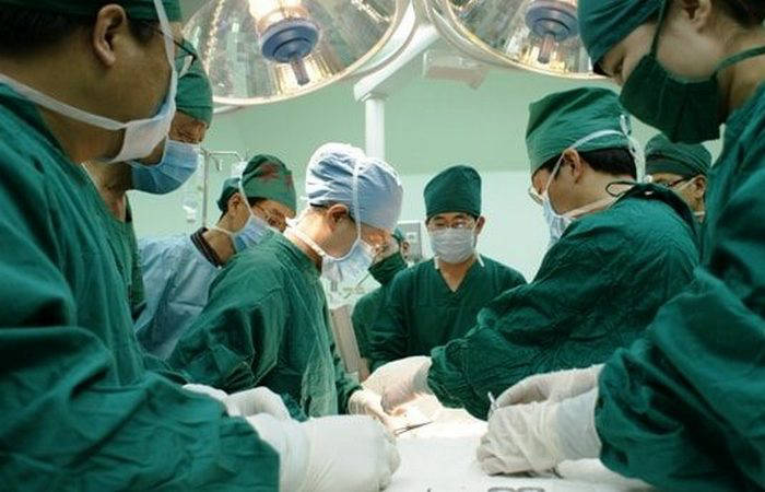 Gunshot wound: the location of Oo's injury. Gunshot wound: location of injury Oo.