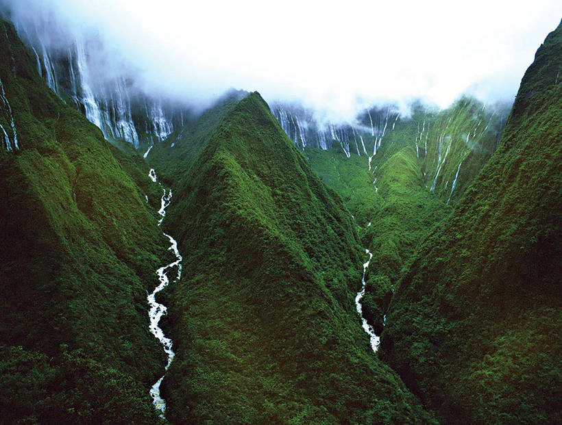 The waterfall of Honokokau - prehistoric landscapes of the dinosaur era, existing to this day 