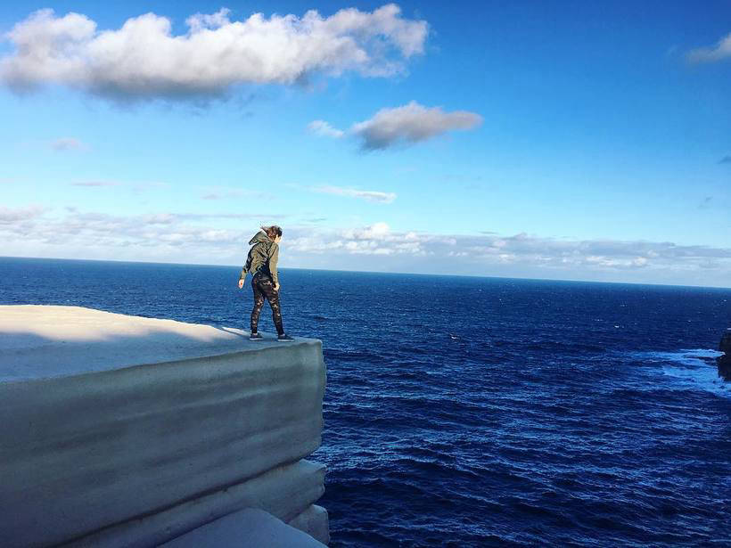 18 фото від божевільних, які ризикували життям заради ідеального кадру