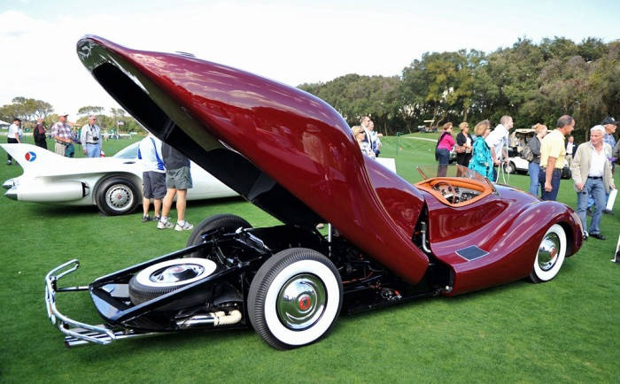 А ось так піднімається капот ... А ось так піднімається капот ...