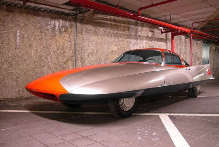 Самий дивний або найкрутіший? Самий дивний або найкрутіший?