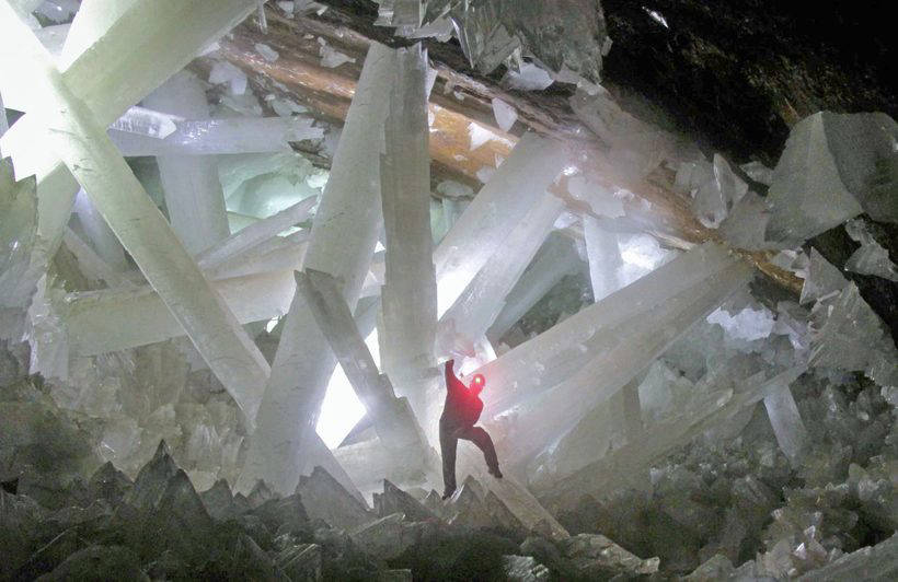 Пещера Найка: как образовались самые большие кристаллы в мире