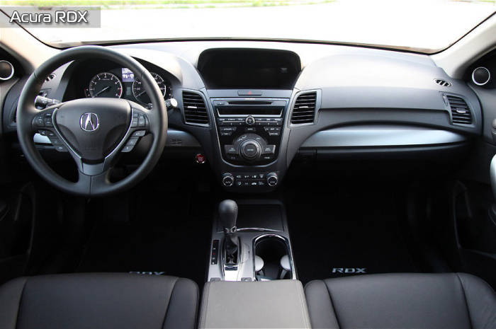 Салон Acura RDX очень удобен.