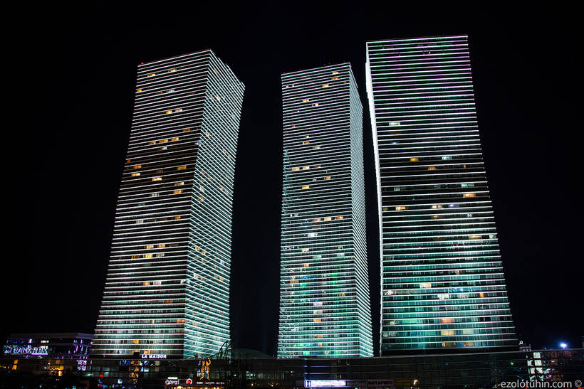 Дорого и богато: безумная архитектура столицы Казахстана Дорого и богато: безумная архитектура столицы Казахстана