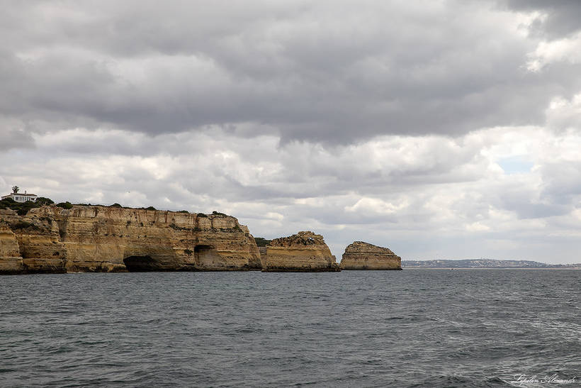 Печера Бенаг