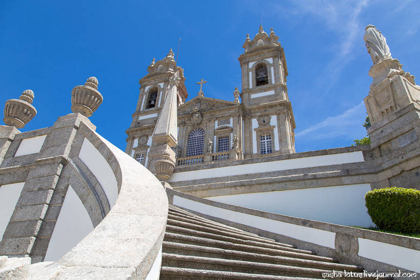 Лестница к Богу: Святилище Милосердного Христа на Голгофе Лестница к Богу: Святилище Милосердного Христа на Голгофе