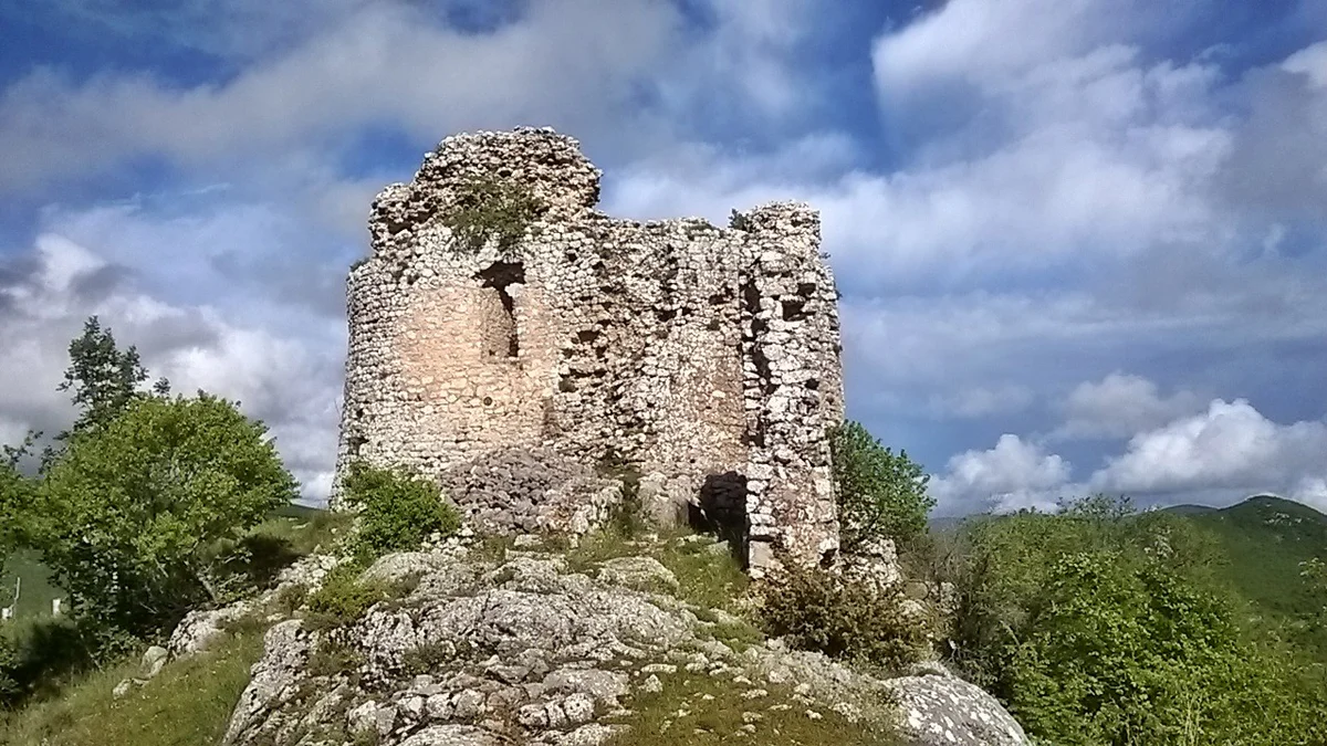 Вар: самый солнечный курорт Далмации — пляжи, достопримечательности и советы