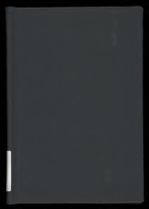 Funicular w kurorcie Pila na tle górskich szczytów; widać zielone pastwiska i śnieżne szczyty