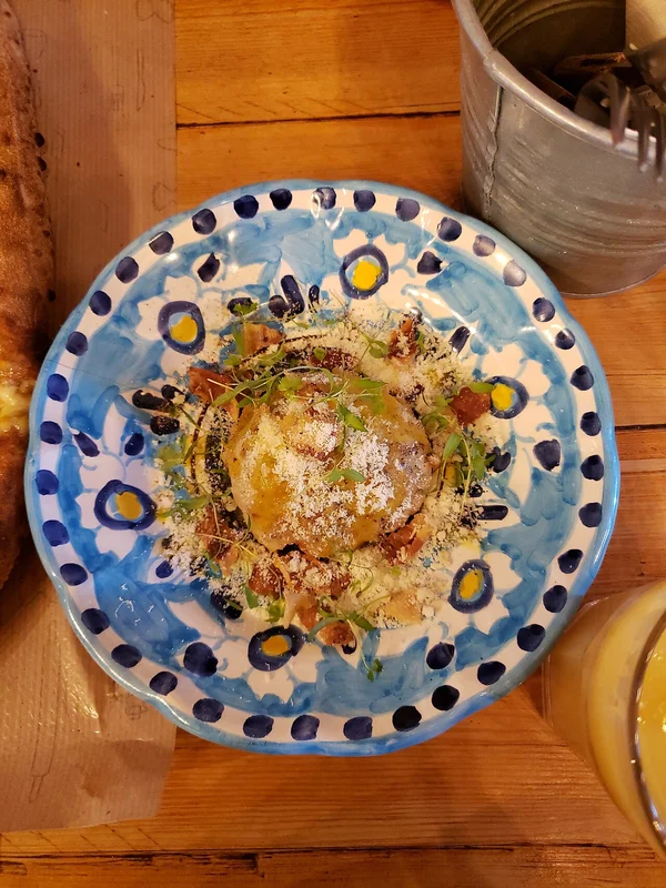 Італійська кухня за регіонами: де скуштувати справжню карбонару, ризотто та страчателлу