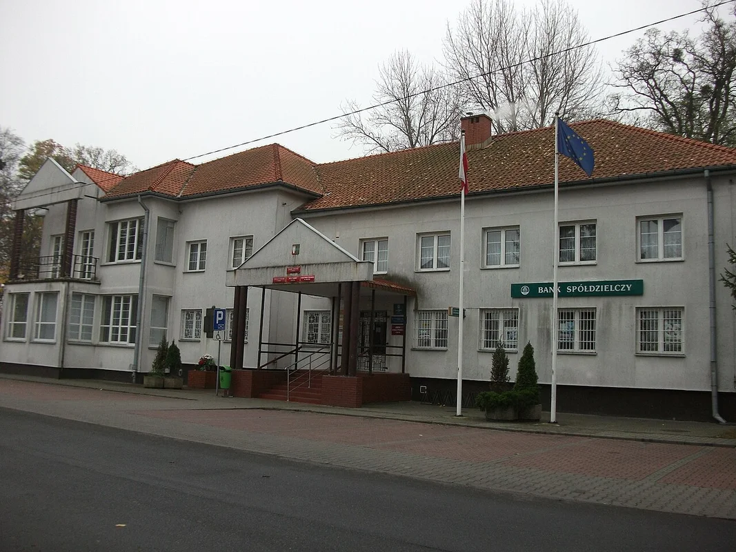 Внутри Грота Невесты — яхта плывёт между скалами