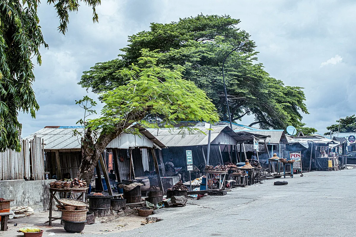 Старая крепость в центре Лагуша с видом на море