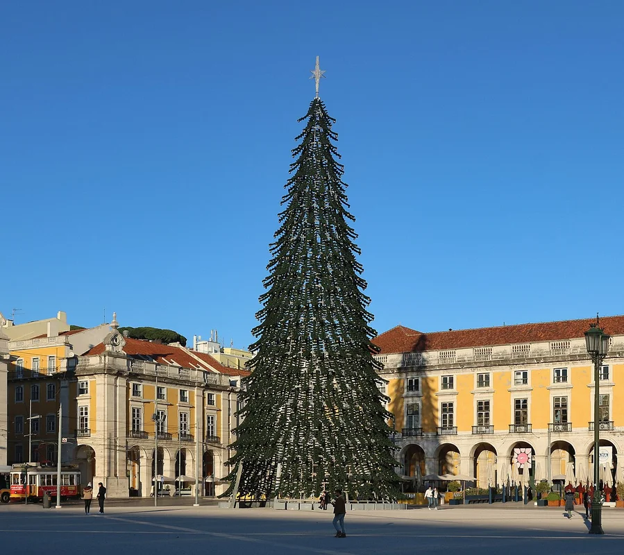 मिराडोउरे डी मोंसांटो से 25 अप्रैल की पुल का पैनोरामिक दृश्य