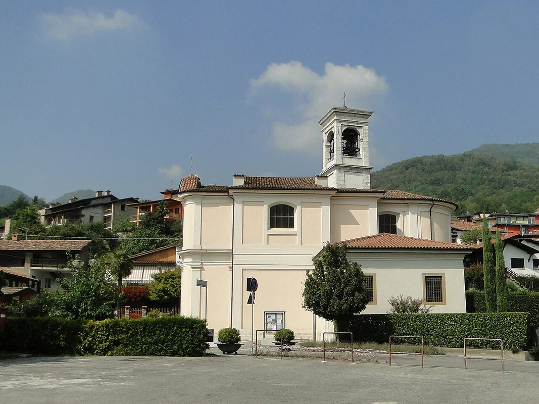 Исторический фуникулёр 1895 года, ведущий на гору Святой Люции