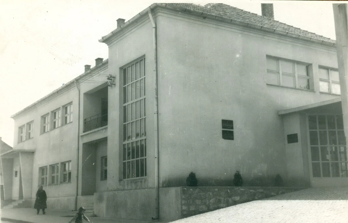 Реконструкция триумфальной арки с изображением богини Виктории